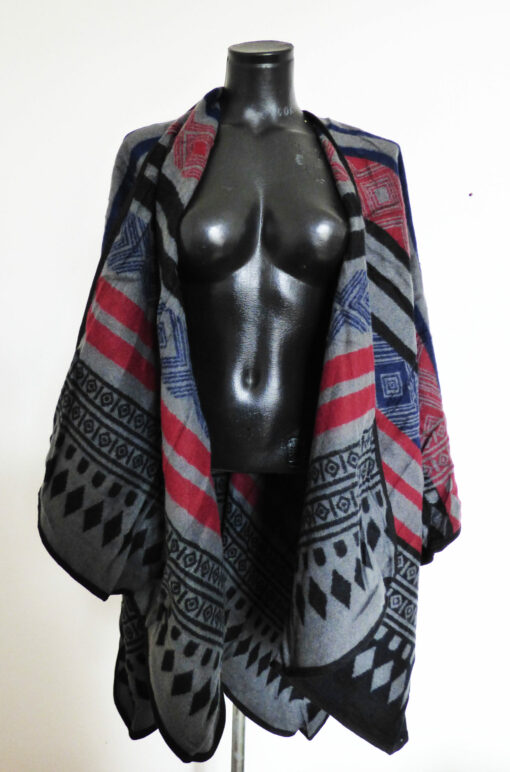 Poncho Gris Réversible avec motif – Image 2